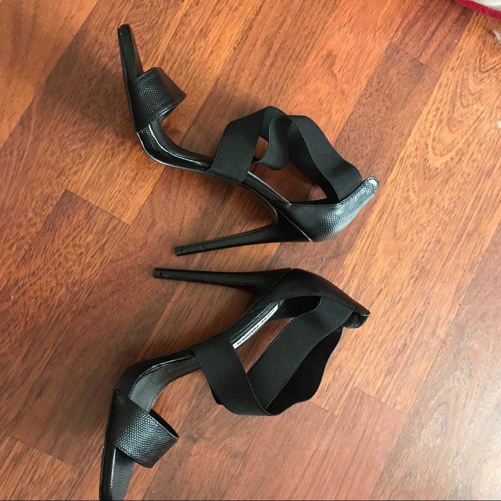 Steve Madden Elastic Heels Size 8.5 - image 2
